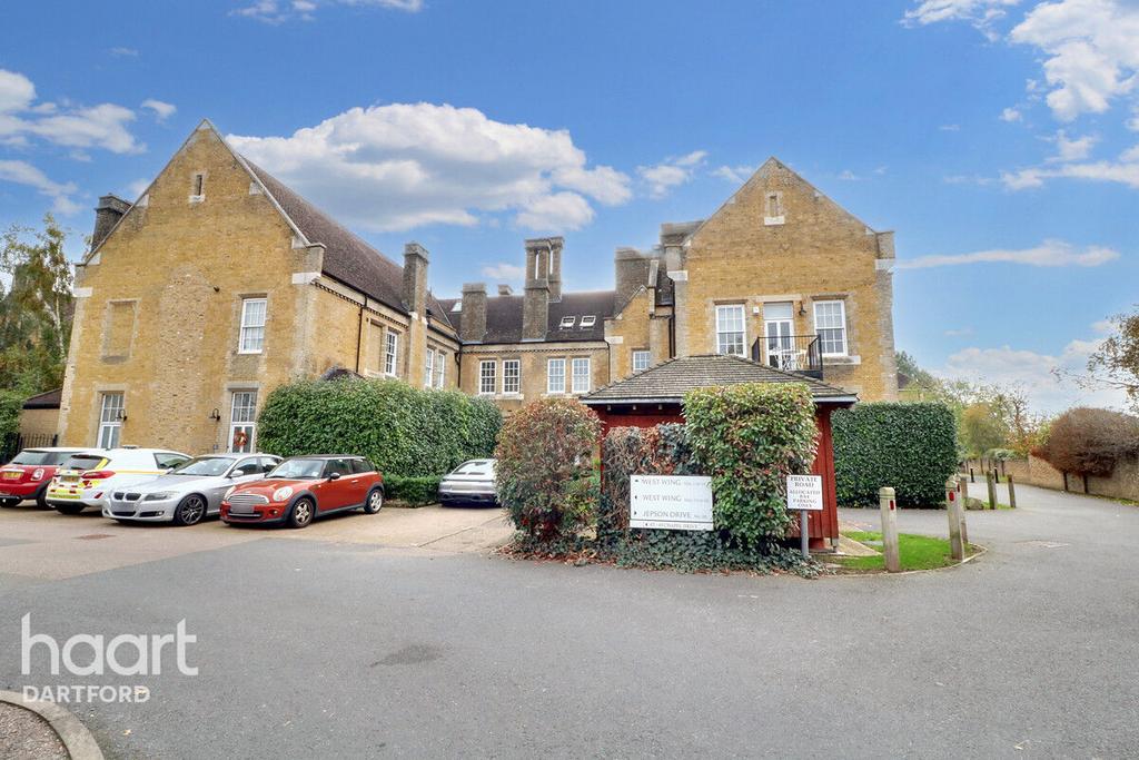 Chapel Drive, Dartford 2 bed flat for sale £350,000