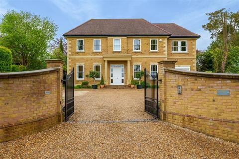 5 bedroom detached house for sale, Kingswood