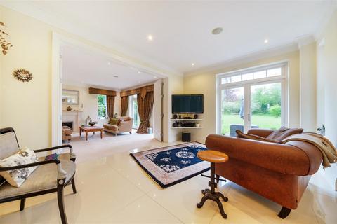 5 bedroom detached house for sale, Kingswood