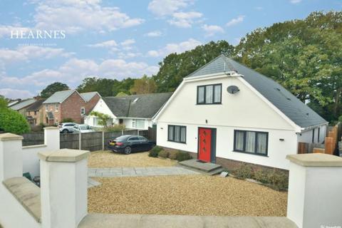 4 bedroom detached house for sale, Wimborne Road West, Wimborne, BH21 2DJ