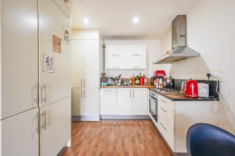 1 bedroom flat for sale, Narrow Street, Limehouse, London, E14