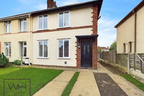 3 bedroom semi-detached house for sale, Daw Lane, Doncaster DN5