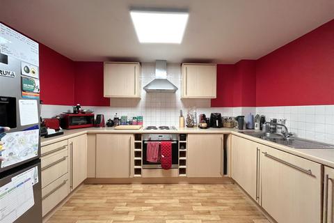 2 bedroom apartment for sale, Birch Meadow Close, Warwick