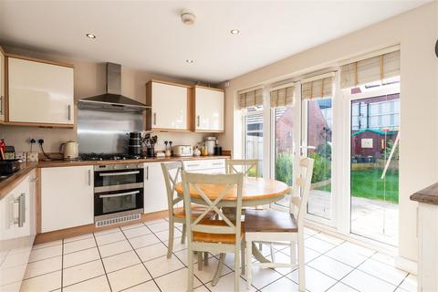 23 Bentley Road, Castle Donington, Derby, DE74 2UL