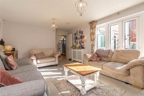 23 Bentley Road, Castle Donington, Derby, DE74 2UL