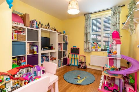 23 Bentley Road, Castle Donington, Derby, DE74 2UL