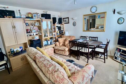 2 bedroom flat for sale, 8A Scarborough Place, Torquay, Devon, TQ2 5UY