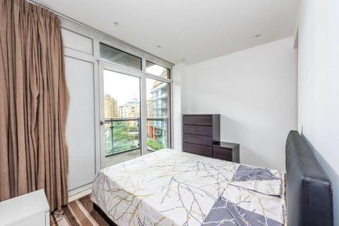 2 bedroom apartment to rent, Hepworth Court, Grosvenor Waterside, London SW1W