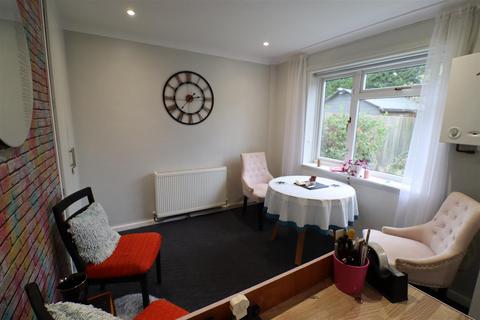 39 Preston Road, Bexhill-on-sea, TN39 5BN
