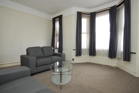 4 bedroom house to rent, Eton Place, Plymouth PL1