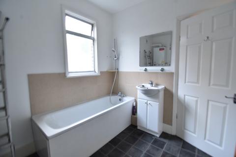 2 bedroom flat to rent, Chesterfield Rd,  London, EN3