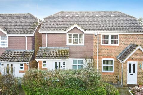 Joyce Close, Cranbrook
