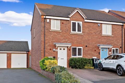 3 bedroom semi-detached house for sale, Bobeche Place, Kingswinford