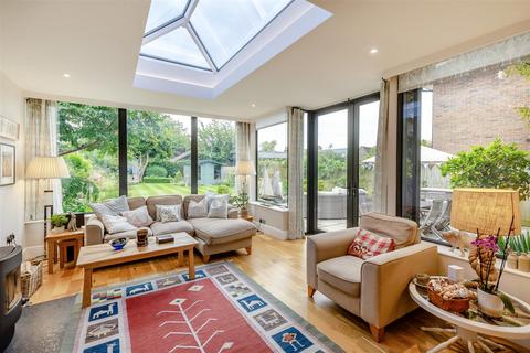 4 bedroom detached house for sale, Crondall Lane, Farnham