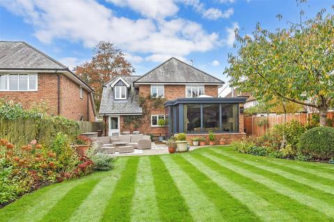 4 bedroom detached house for sale, Crondall Lane, Farnham