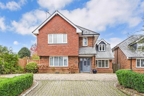 4 bedroom detached house for sale, Crondall Lane, Farnham