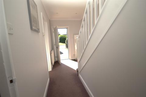 42 Leatham Crescent, Featherstone, Pontefract, WF7 5DU