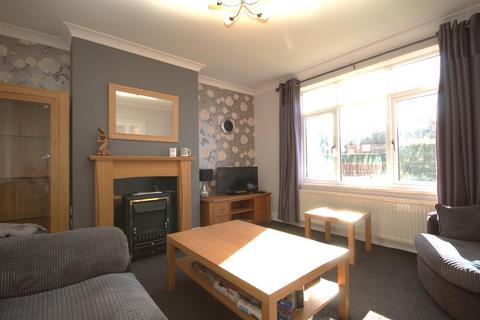 42 Leatham Crescent, Featherstone, Pontefract, WF7 5DU