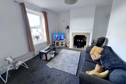 2 bedroom end of terrace house for sale, Prospect Road, Huddersfield HD3