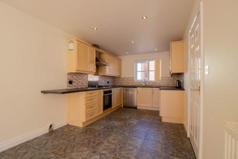 4 bedroom detached house to rent, 4 Grayson Mews Chilwell, Beeston, Nottingham
