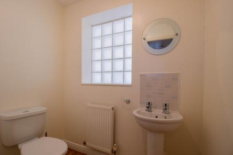 4 bedroom detached house to rent, 4 Grayson Mews Chilwell, Beeston, Nottingham