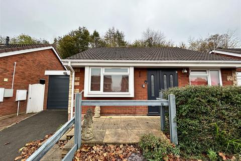 2 bedroom detached bungalow for sale, Apperley Way, Halesowen, B63 2XP