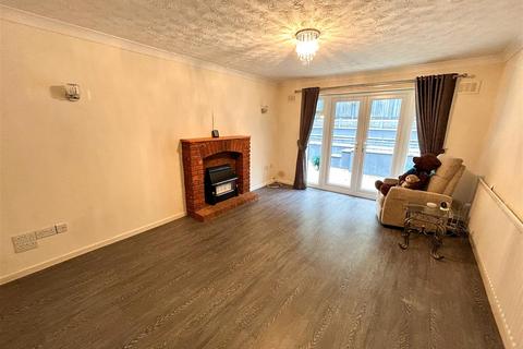 2 bedroom detached bungalow for sale, Apperley Way, Halesowen, B63 2XP