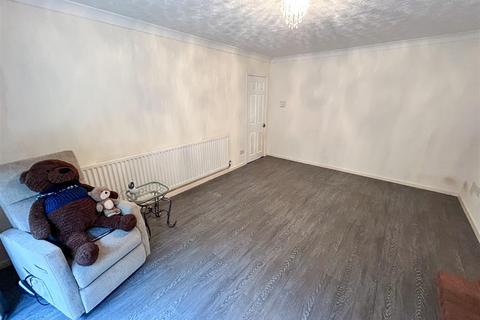 2 bedroom detached bungalow for sale, Apperley Way, Halesowen, B63 2XP