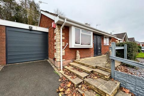 2 bedroom detached bungalow for sale, Apperley Way, Halesowen, B63 2XP