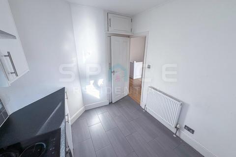 undefined, Luxury 2 Bedroom apartment - Mill Hill Broadway NW7