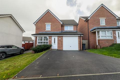 3 bedroom detached house for sale, Midsummer Road, Cwmbran NP44