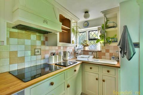 4 bedroom detached house for sale, Little Common Road, Bexhill-on-Sea, East Sussex, TN39 4JB