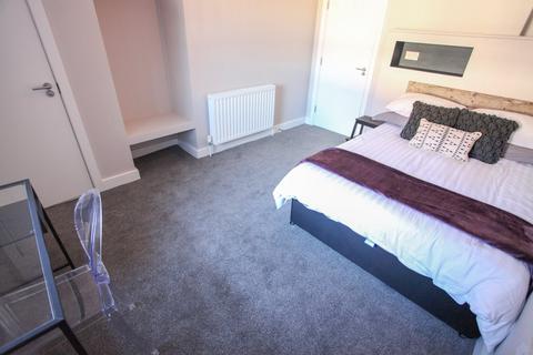 8 bedroom terraced house to rent, Kensington, L7 2RF,