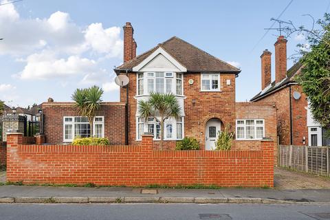 5 bedroom detached house for sale, Shepherds Lane, Guildford, Surrey, GU2