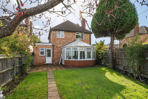 5 bedroom detached house for sale, Shepherds Lane, Guildford, Surrey, GU2