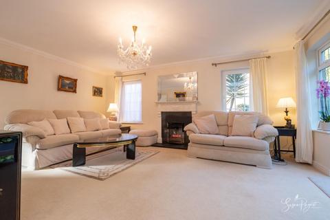 5 bedroom detached house for sale, Pine Tree Close, Cowes