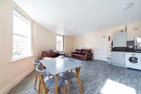 4 bedroom apartment to rent, £125pppw - Fenkle Street, City Centre, Newcastle Upon Tyne