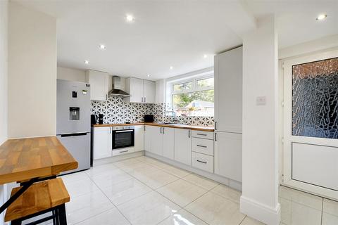 4 The Mount, Bestwood Village, Nottingham, NG6 8TP