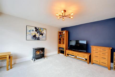 4 The Mount, Bestwood Village, Nottingham, NG6 8TP