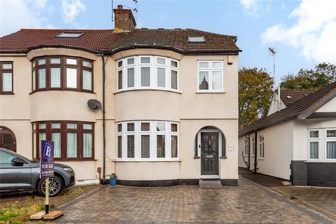 4 bedroom semi-detached house for sale, Westland Avenue, Hornchurch, RM11