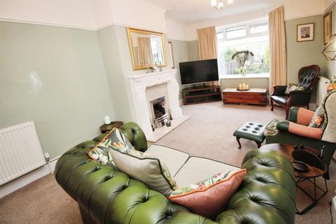 4 Leafield Crescent, Bradford, BD2 3SQ