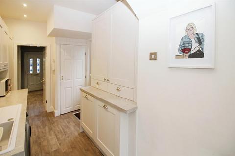 4 Leafield Crescent, Bradford, BD2 3SQ