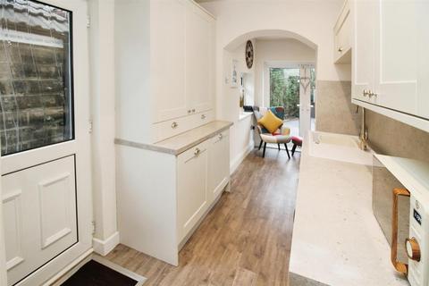 4 Leafield Crescent, Bradford, BD2 3SQ