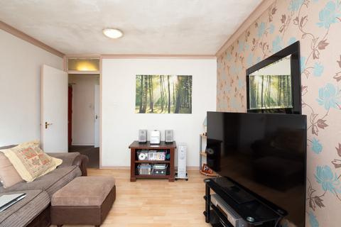 1 bedroom flat for sale, Hopgarth Walk, Manchester M40