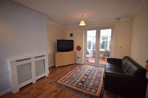 3 bedroom terraced house to rent, Motum Road, Norwich, NR5