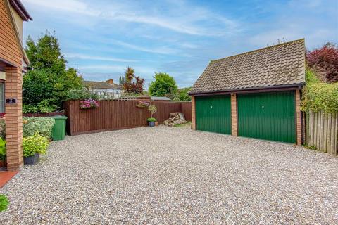 3 bedroom detached house for sale, Calm Patch, Burnham-On-Crouch