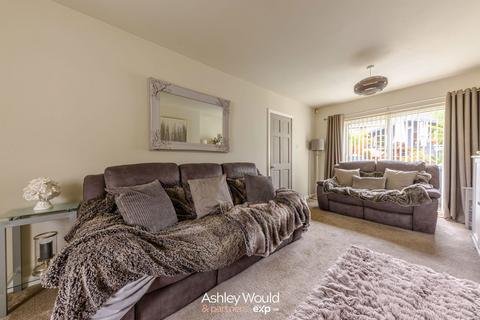 3 bedroom semi-detached house for sale, Eskdale Close, Wolverhampton WV1