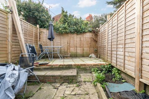 74 Mount Pleasant, Reading, RG1 2TD