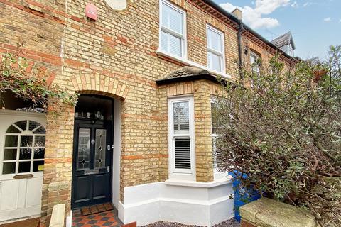 4 bedroom terraced house to rent, Grove Road, Windsor, SL4