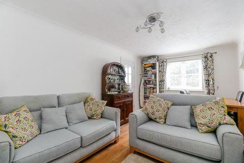 2 bedroom flat for sale, Howard Court, EN2